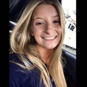 Meet your Posher, Alicia